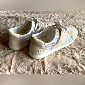 CHANEL Sneakers